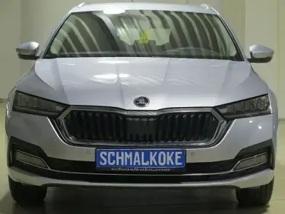 Gebraucht Skoda Octavia Style 150 PS (110 kW) 2023 Brilliantsilber metallic Kombi