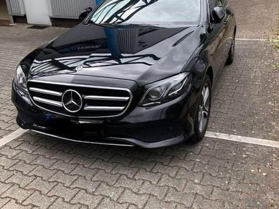 Mercedes E200