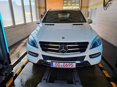 Weiß Gebraucht 2012 Mercedes ML350 AMG SUV | 13.900 € (Fairer Preis)