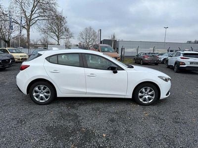 Gebraucht Mazda 3 Prime-Line 101 PS (74 kW) 2015 Arctic white cle Limousine