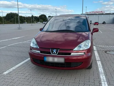 Gebraucht Peugeot 807 140 PS (102 kW) 2006 Rot Van / Kleinbus