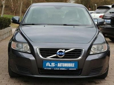 Gebraucht Volvo V50 Kinetic 114 PS (83 kW) 2010 Titanium grey / metallic Kombi