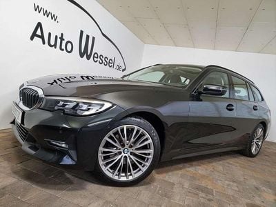 Black sapphire metallic Gebraucht 2020 BMW 320 Sport Line Kombi | 27.450 € (Fairer Preis)