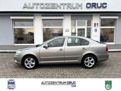 Capuccino beige Gebraucht 2012 Skoda Octavia Family Limousine | 7.980 € (Guter Preis)