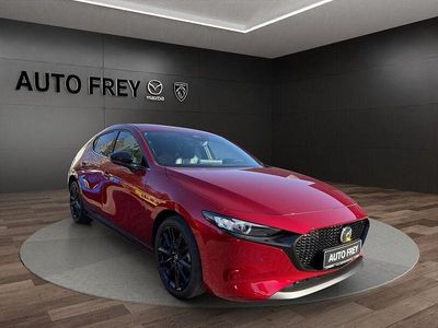 Neu Mazda 3 Homura-Line 140 PS (102 kW) 2025 Soul red crystal m Limousine
