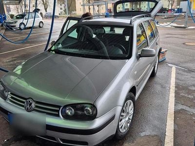 Gebraucht VW Golf IV 101 PS (74 kW) 2004 Silber Kombi