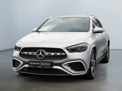 Gebraucht Mercedes GLA200 AMG 163 PS (119 kW) 2023 Silber iridiumsilber (metallic) SUV
