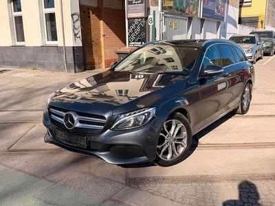Gebraucht Mercedes C220 170 PS (125 kW) 2015 Grau Kombi