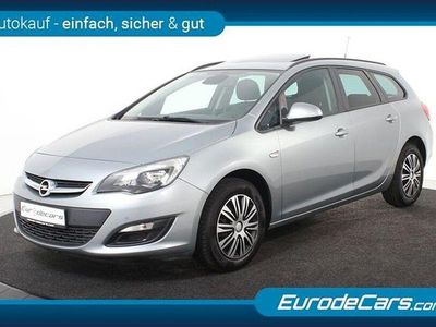 Gebraucht Opel Astra Edition 116 PS (85 kW) 2014 Grau Kombi