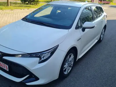 Gebraucht Toyota Corolla Hybrid Business Edition 152 PS (111 kW) 2019 Super white 2 Kombi