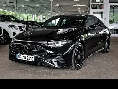 Gebraucht Mercedes CLA200 AMG 163 PS (119 kW) 2026 Metalliclack kosmosschwarz Coupé