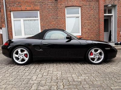 Second-hand Porsche 986 Boxster 252 CP (185 kW) 2001 Negru Cabrio