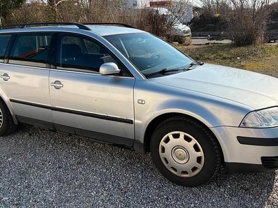 Gebraucht VW Passat 131 PS (96 kW) 2004 Silber Kombi