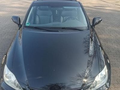 Gebraucht Lexus IS250 Luxury Line 208 PS (152 kW) 2010 Schwarz Cabrio
