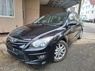 Usata Hyundai i30 105 CV (77 kW) 2012 Nero Station wagon