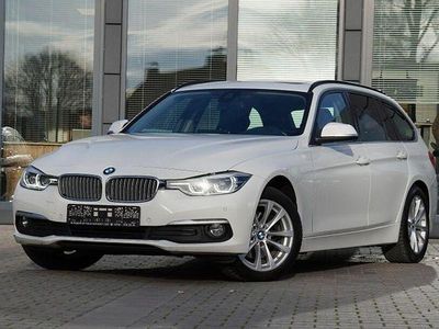 Gebraucht BMW 320 Luxury Line 190 PS (139 kW) 2019 Alpinweiss iii Kombi