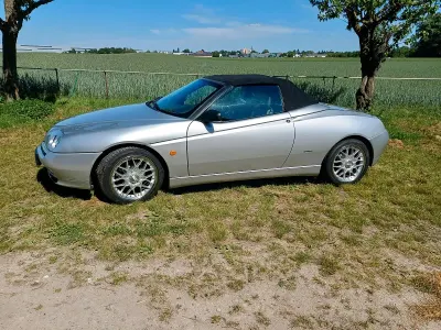 Gebraucht Alfa Romeo Spider 192 PS (141 kW) 2000 Silber Cabrio