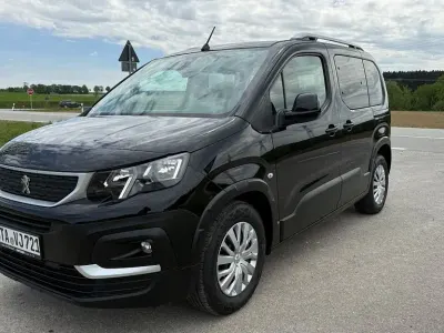 Gebraucht Peugeot Rifter Active 102 PS (75 kW) 2019 Schwarz Van / Kleinbus
