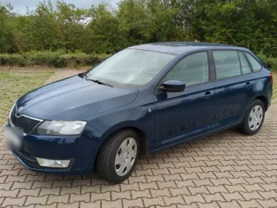 Gebraucht Skoda Rapid Ambition 85 PS (62 kW) 2013 Blau Kleinwagen
