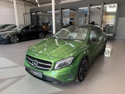 Second-hand Mercedes GLA220 177 CP (130 kW) 2016 Verde SUV