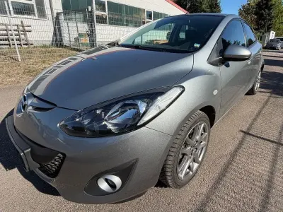 Gebraucht Mazda 2 84 PS (61 kW) 2014 Grau Limousine