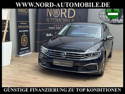 Deep black perleffek (metallic) Gebraucht 2022 VW Passat GTE Kombi | 22.900 € (Fairer Preis)