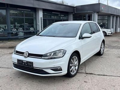 Gebraucht VW Golf VII Comfortline 131 PS (96 kW) 2017 Weiß Limousine