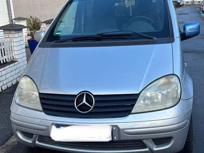 Gebraucht Mercedes Vaneo 102 PS (75 kW) 2004 Silber Van / Kleinbus
