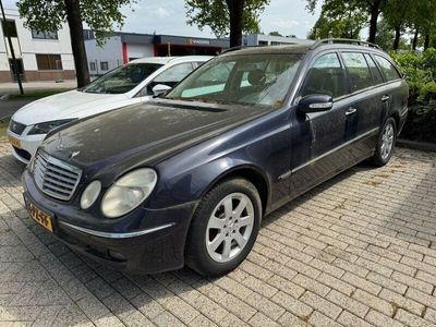 Mercedes E220