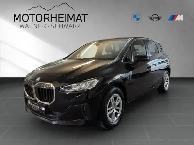 Gebraucht BMW 218 Active Tourer 150 PS (110 kW) 2022 Schwarz uni Van / Kleinbus