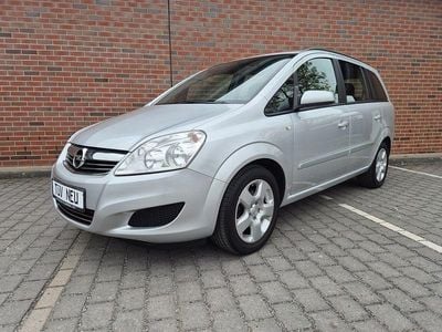 Gebraucht Opel Zafira Edition 116 PS (85 kW) 2009 Silber Van / Kleinbus