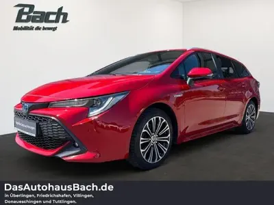 Gebraucht Toyota Corolla Team 184 PS (135 kW) 2021 Karminarot metallic Kombi