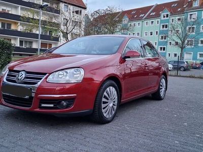 gebraucht VW Jetta 1.6FSI//PDC ANH// Klimaautom. Sitzheizung