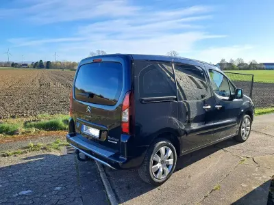 Gebraucht Citroën Berlingo SELECTION 92 PS (67 kW) 2014 Schwarz Van / Kleinbus