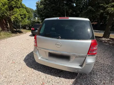 Gebraucht Opel Zafira 150 PS (110 kW) 2008 Silber Van / Kleinbus