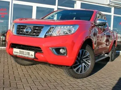 Gebraucht Nissan Navara N-Connecta 163 PS (119 kW) 2017 Rot Pickup
