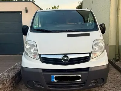 Gebraucht Opel Vivaro 114 PS (83 kW) 2013 Weiß Van / Kleinbus