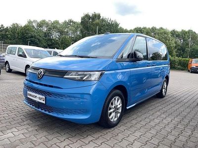 Blau Gebraucht 2022 VW Multivan Basis Van | 40.750 € (Guter Preis)