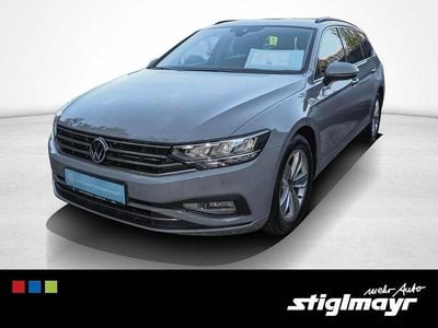 Gebraucht VW Passat Business 200 PS (147 kW) 2022 Mondsteingrau Kombi