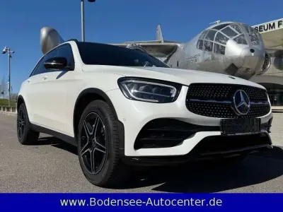 Second-hand Mercedes GLC300 AMG line 245 CP (180 kW) 2020 Alb SUV