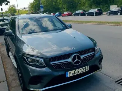Gebraucht Mercedes GLC250 AMG line 204 PS (150 kW) 2017 Grau SUV