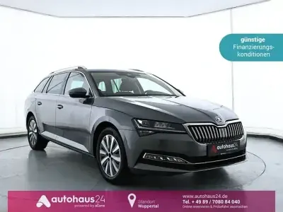 Gebraucht Skoda Superb Style 150 PS (110 kW) 2022 Grau Kombi