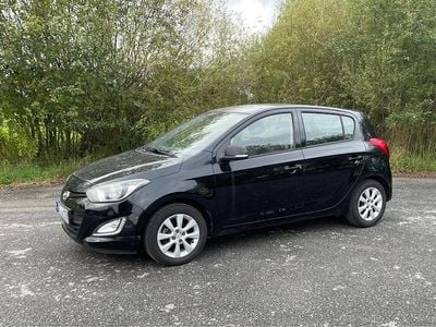 Schwarz Gebraucht 2013 Hyundai i20 Classic Kleinwagen | 2.999 € (Fairer Preis)