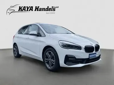 Używany BMW 220 Active Tourer Sport Line 192 KM (141 kW) 2018 Biały Minivan