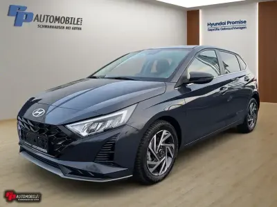 Gebraucht Hyundai i20 Trend 101 PS (74 kW) 2024 Grau Cabrio