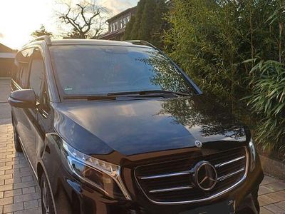Schwarz Gebraucht 2018 Mercedes V250 Edition Van / Kleinbus | 45.300 € (Teuer)