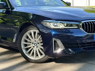 Używany BMW 530e Performance 292 KM (214 kW) 2023 Niebieski Kombi