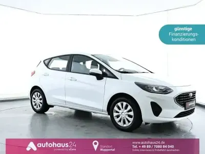 Gebraucht Ford Fiesta Cool & Connect 75 PS (55 kW) 2022 Weiß Kleinwagen