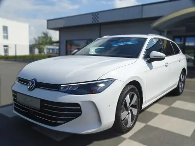Gebraucht VW Passat Business 150 PS (110 kW) 2025 Farbe: Kombi