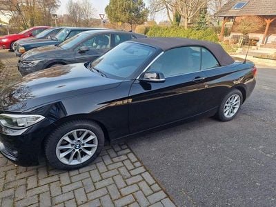 Gebraucht BMW 220 Sport Line 184 PS (135 kW) 2015 Schwarz Cabrio